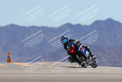 media/Mar-24-2025-Moto Forza (Mon) [[57ce5c5cff]]/3-Beginner Group/Session 4 (Turn 9)/